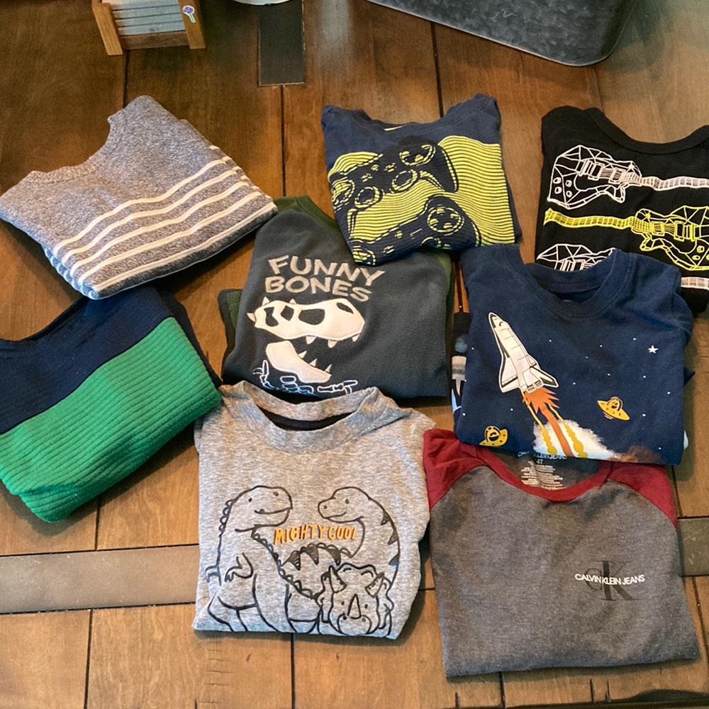 Boys long sleeve shirts size 4T bundle